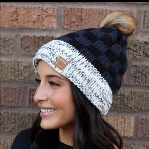 NWOT Panache Blue Buffalo Plaid Women's Beanie
